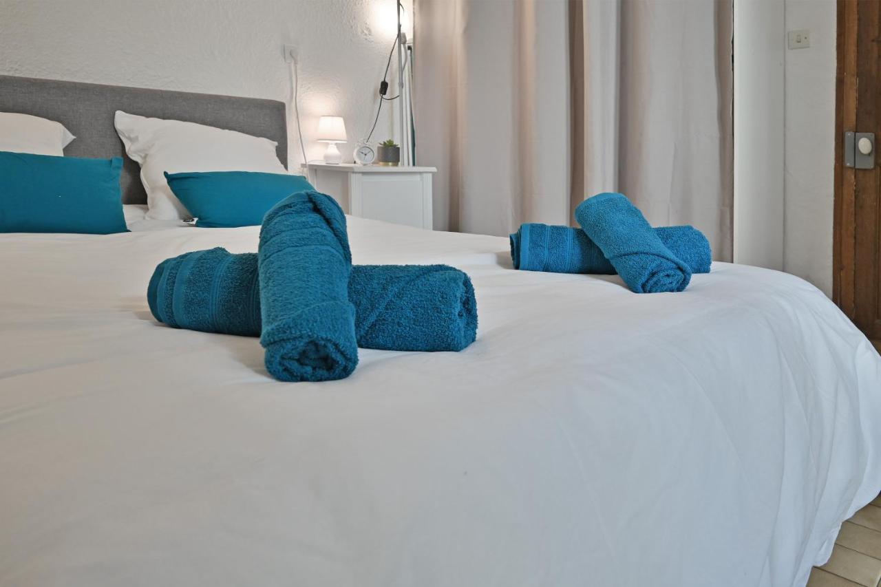 Appartement Au Calme En Plein Centre-Ville ニーム エクステリア 写真